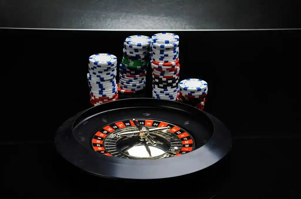 Người dùng Việt Nam chơi Live Casino trên điện thoại tại nh881